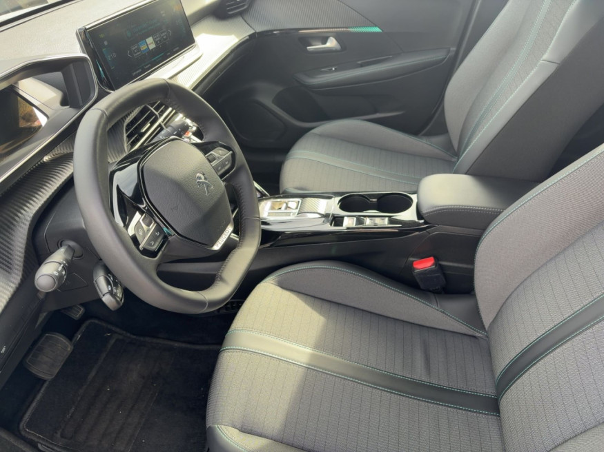 PEUGEOT 208 Allure Pack Elektro 136