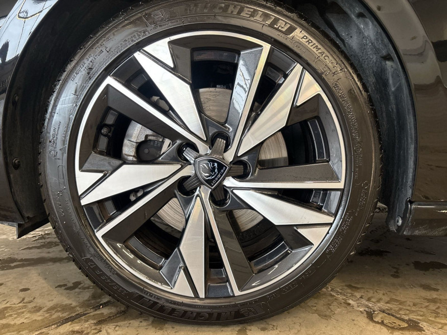 PEUGEOT 308 Allure Pure Tech 130, SHZ