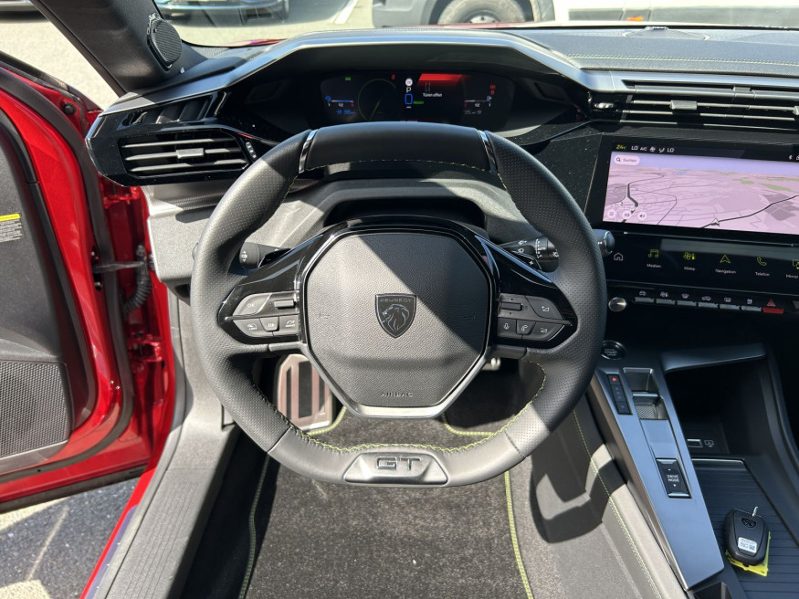 PEUGEOT 408 GT Plug-In Hybr. 225 e-EAT 8