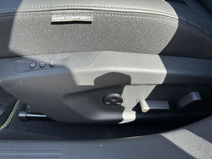 PEUGEOT 408 GT Plug-In Hybr. 225 e-EAT 8