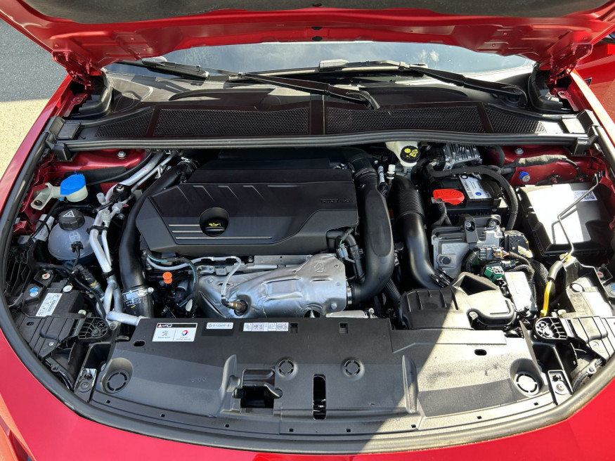 PEUGEOT 408 GT Plug-In Hybr. 225 e-EAT 8