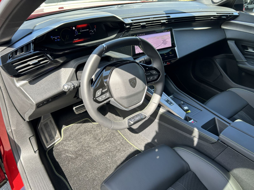 PEUGEOT 408 GT Plug-In Hybr. 225 e-EAT 8