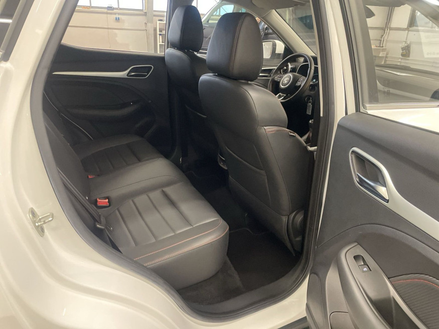MG ZS 1.5 Luxury, SHZ, Klima, Alu