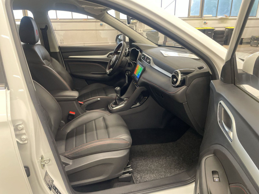 MG ZS 1.5 Luxury, SHZ, Klima, Alu