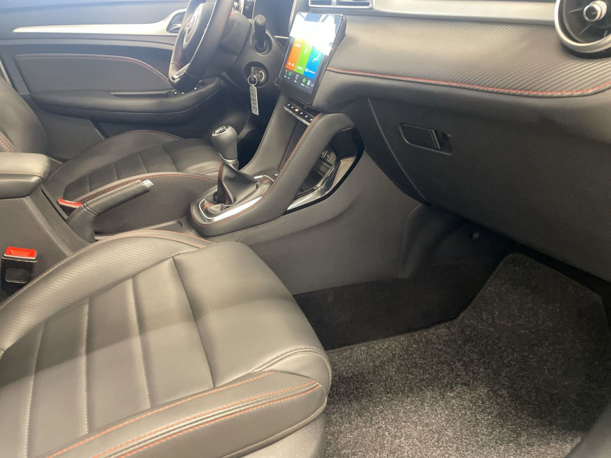MG ZS 1.5 Luxury, SHZ, Klima, Alu