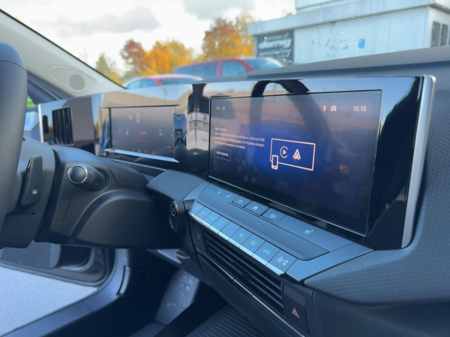 OPEL Astra ST Business Edition, LED