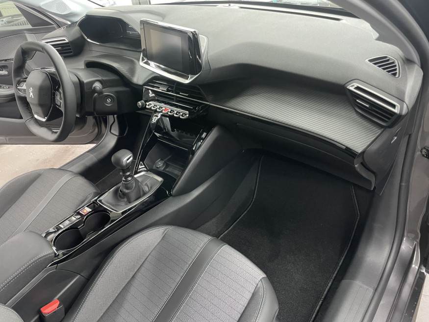 PEUGEOT 208 Allure PureTech 100