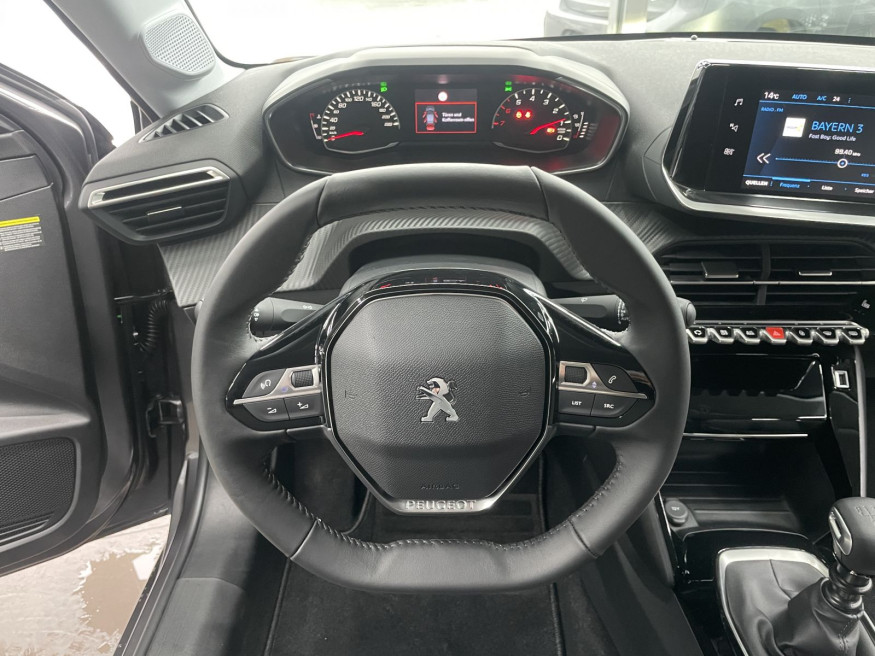 PEUGEOT 208 Allure PureTech 100