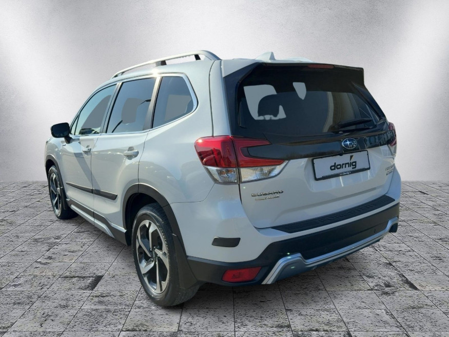SUBARU Forester Platinum