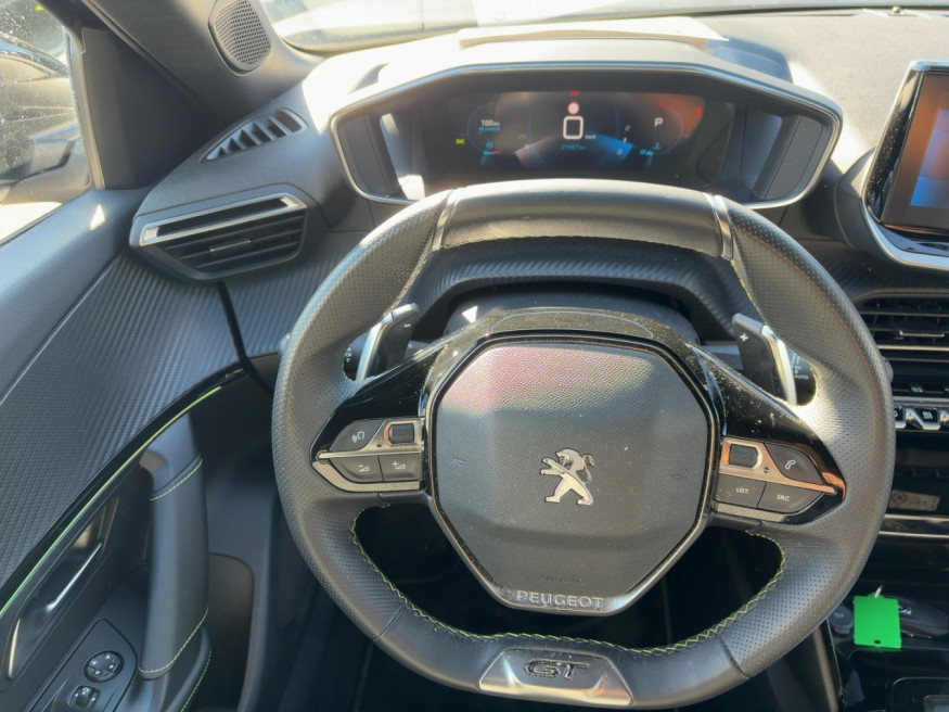 PEUGEOT 2008 GT PureTech 130 EAT8