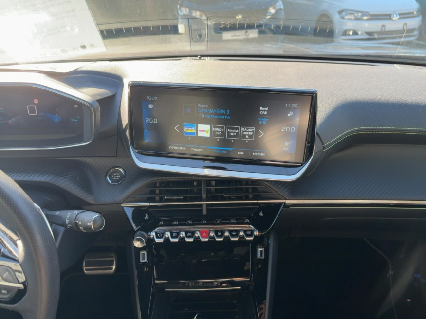 PEUGEOT 2008 GT PureTech 130 EAT8