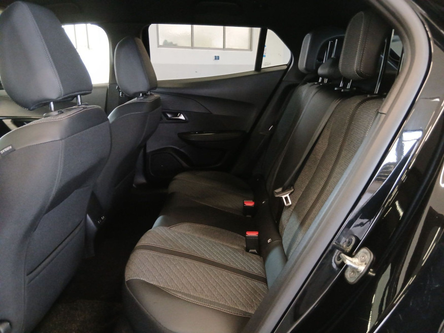 PEUGEOT 2008 Allure PT130 EAT8, SHZ, Kamera