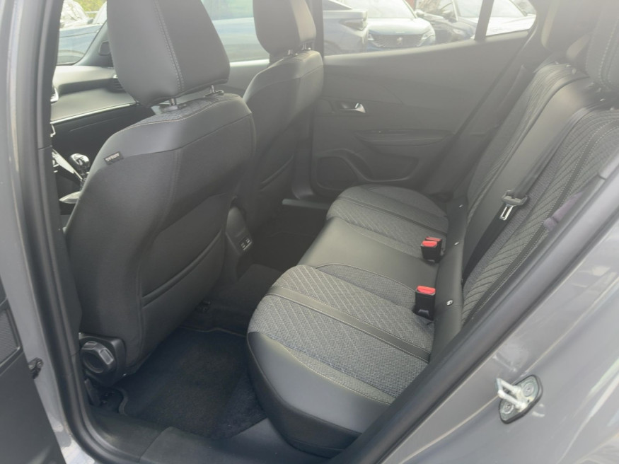 PEUGEOT 2008 Allure PureTech 100