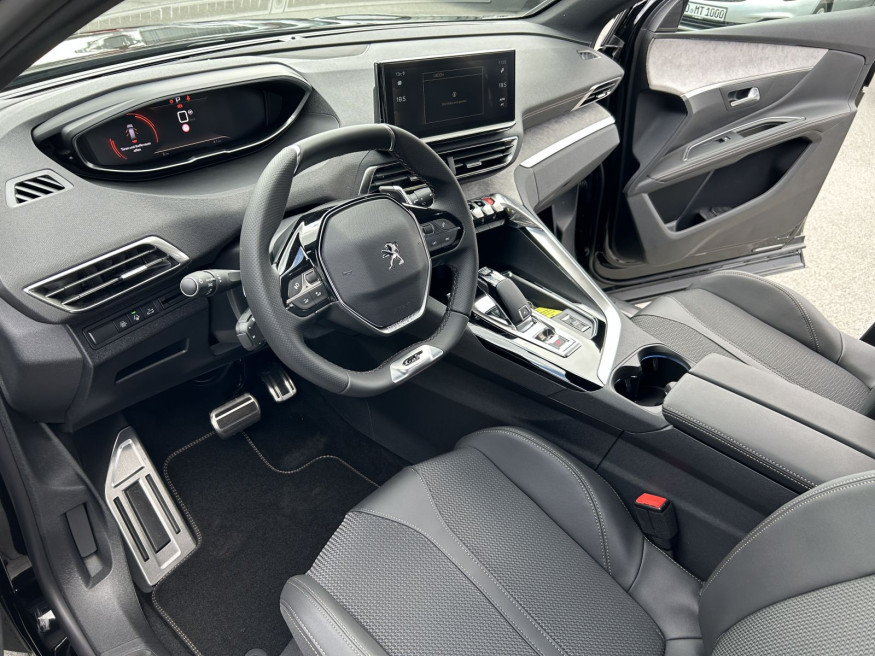 PEUGEOT 5008 GT BlueHDi 130 EAT8,SHZ