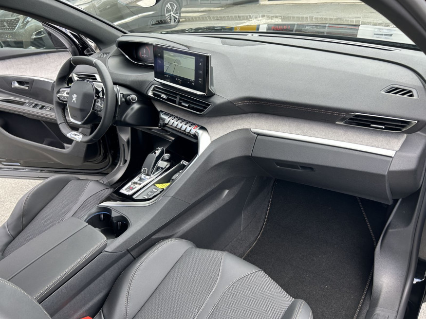 PEUGEOT 5008 GT BlueHDi 130 EAT8,SHZ