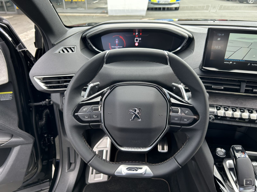 PEUGEOT 5008 GT BlueHDi 130 EAT8,SHZ