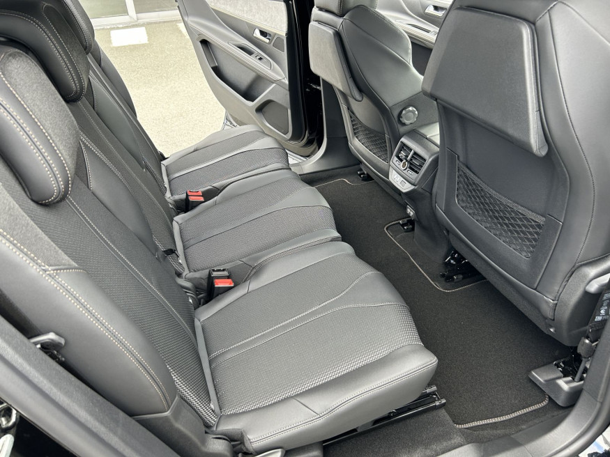 PEUGEOT 5008 GT BlueHDi 130 EAT8,SHZ