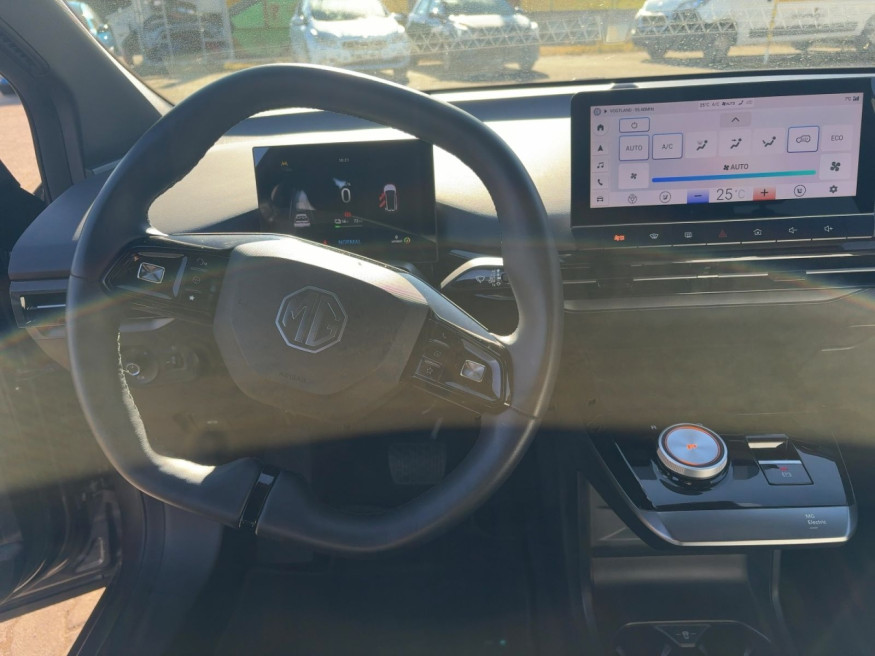 MG 4 Luxury, LED, SHZ