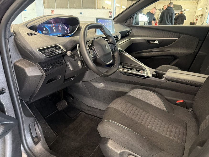 PEUGEOT 3008 ActivePack PT130 EAT8, Kamera