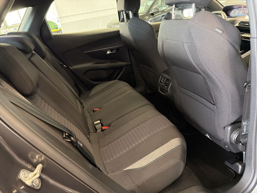 PEUGEOT 3008 ActivePack PT130 EAT8, Kamera