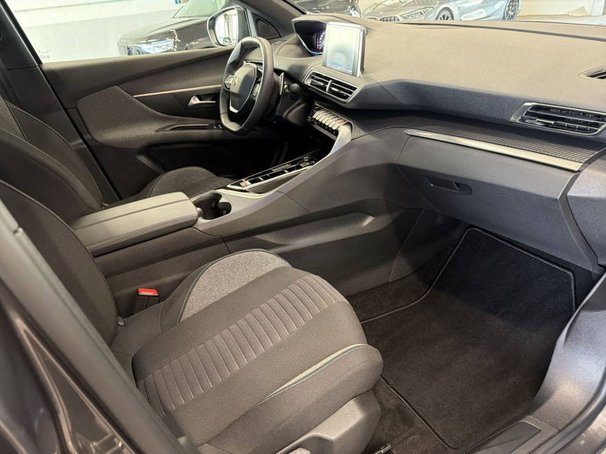 PEUGEOT 3008 ActivePack PT130 EAT8, Kamera