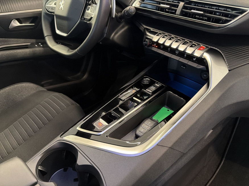 PEUGEOT 3008 ActivePack PT130 EAT8, Kamera