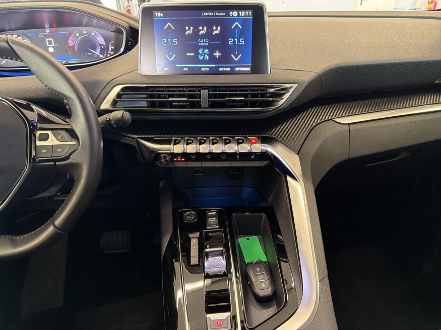 PEUGEOT 3008 ActivePack PT130 EAT8, Kamera