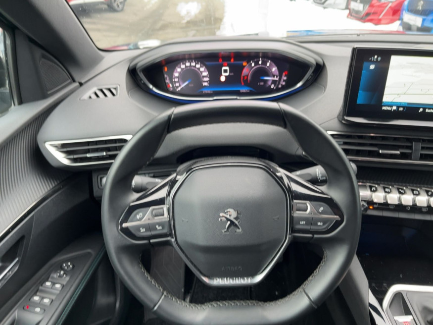 PEUGEOT 3008 Allure, PureTech, SHZ, LED
