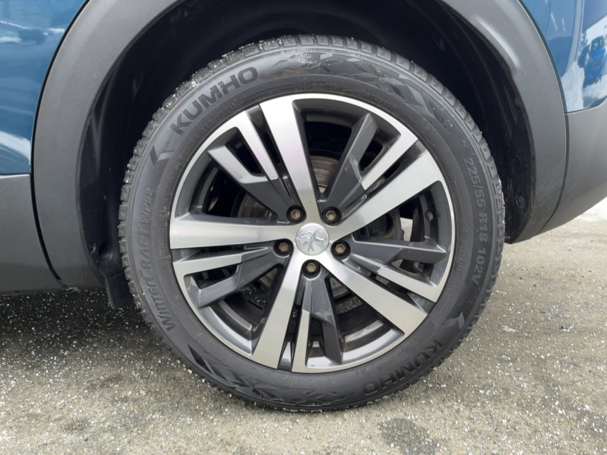 PEUGEOT 3008 Allure, PureTech, SHZ, LED