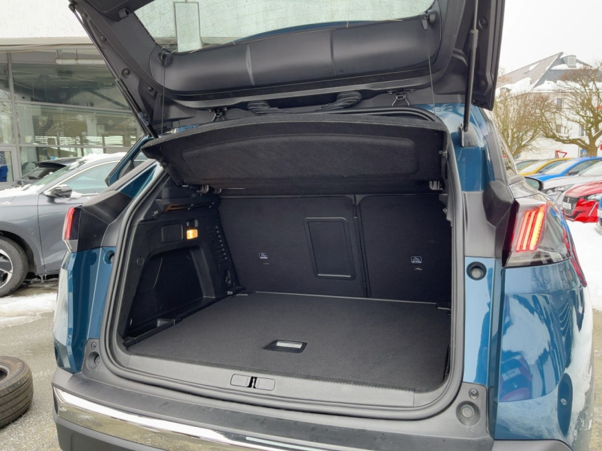 PEUGEOT 3008 Allure, PureTech, SHZ, LED