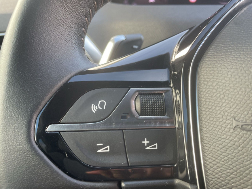 PEUGEOT 3008 Allure Pack,PureTech, SHZ, LED