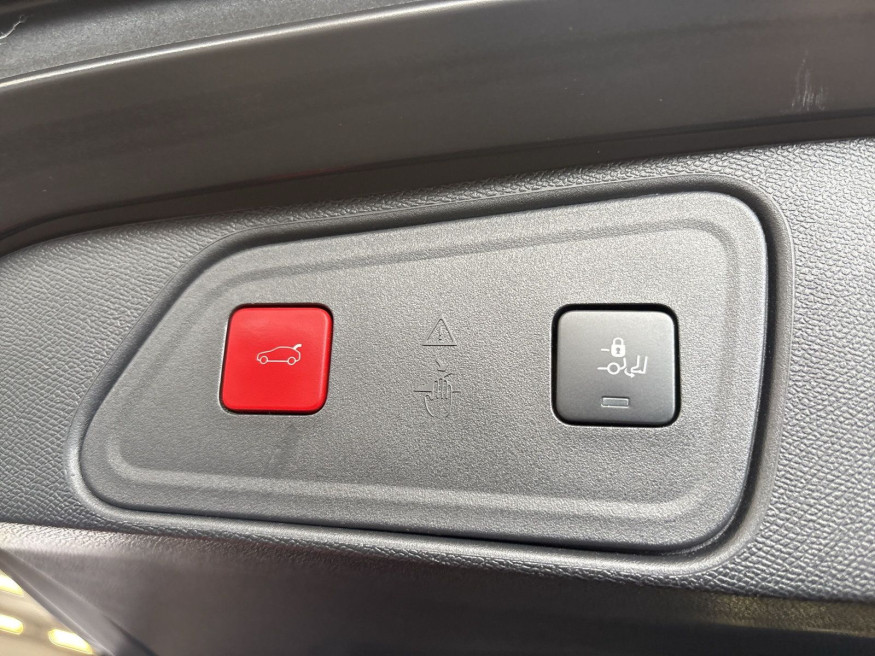 PEUGEOT 3008 Allure Pack, SHZ, LED