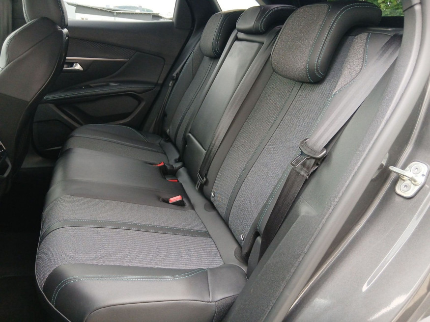 PEUGEOT 3008 Allure Pack PureTech 130