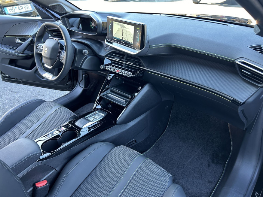 PEUGEOT 208 GT Elektro 136