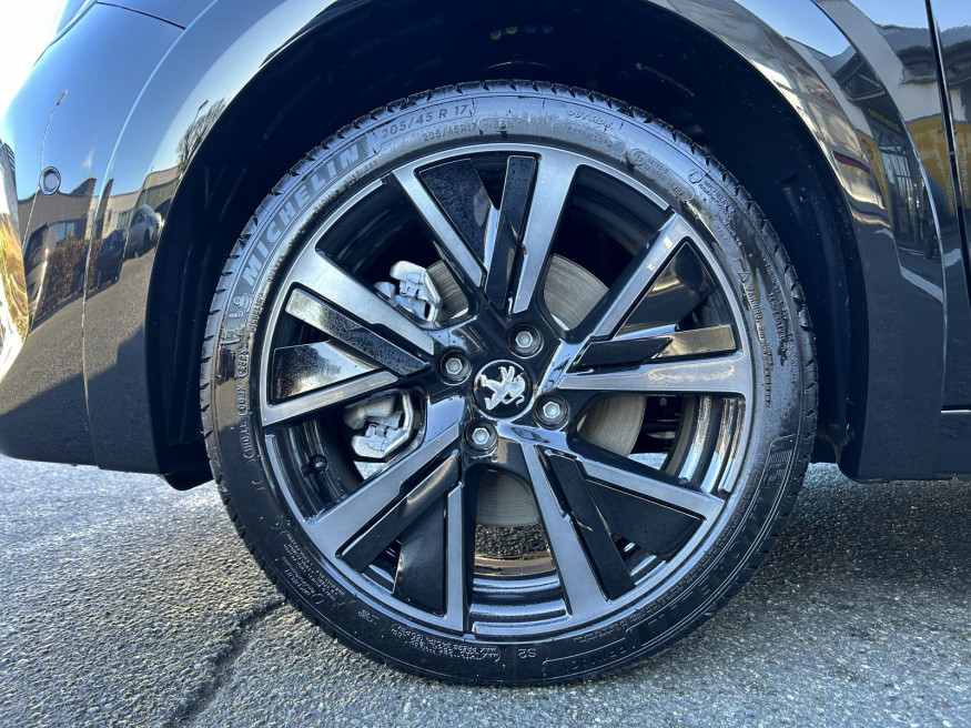 PEUGEOT 208 GT Elektro 136
