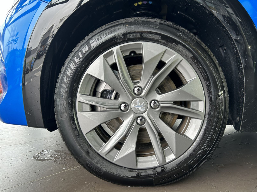 PEUGEOT 208 Allure+ Elektromotor 136