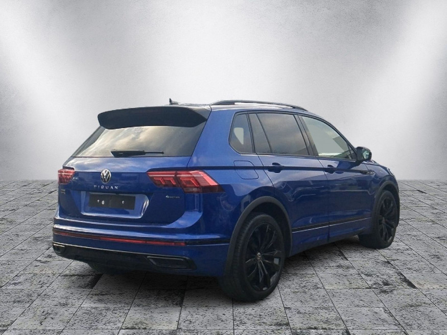 VW Tiguan R-Line