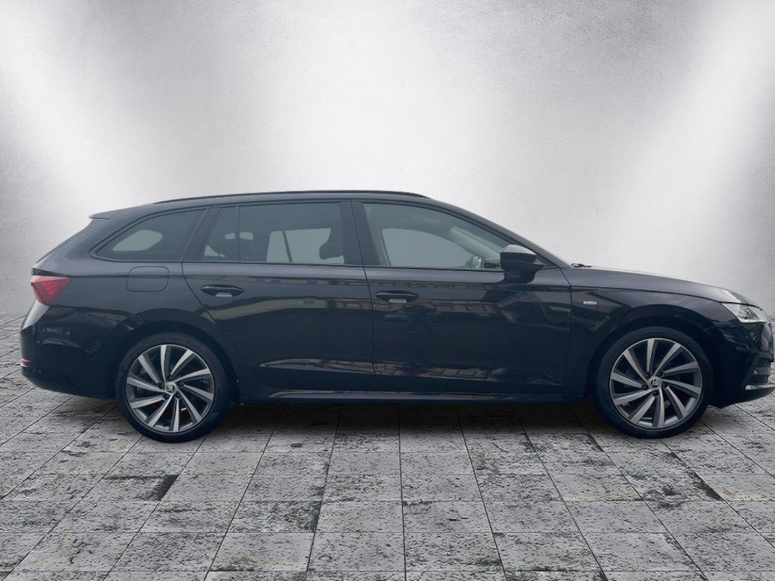 SKODA Octavia Combi Ambition