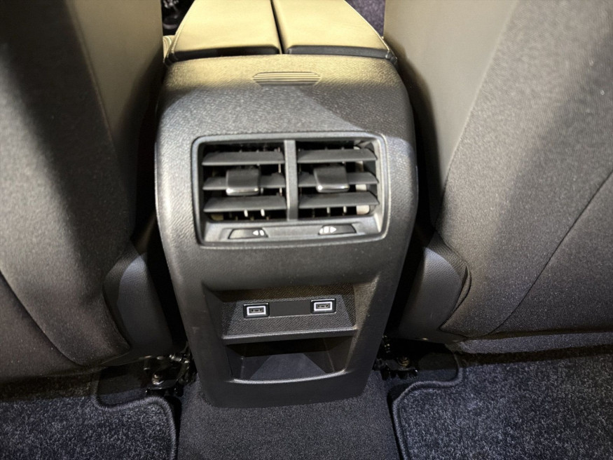 PEUGEOT 308 Allure PureTech, LED, SHZ