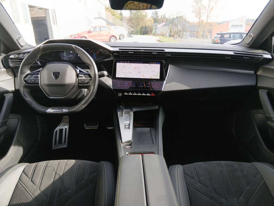 PEUGEOT 408 GT PureTech 130 EAT8