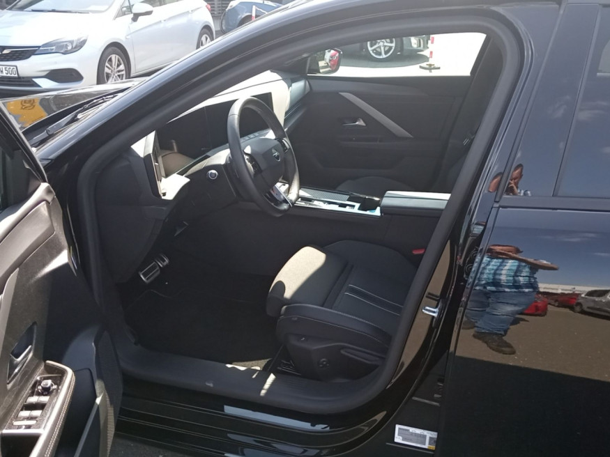 OPEL Astra L ST GS