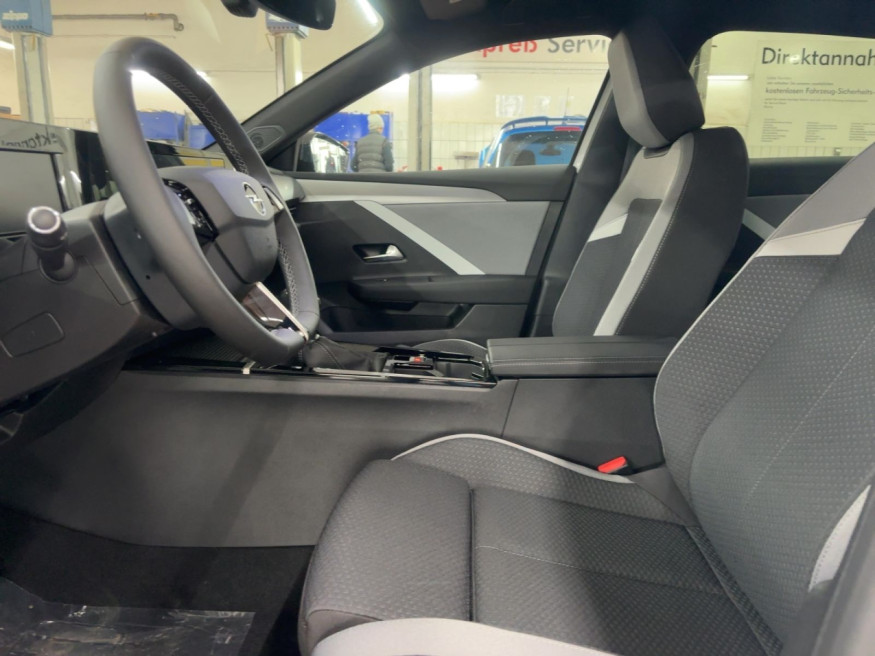 OPEL Astra Edition, AHK, SHZ, PDC