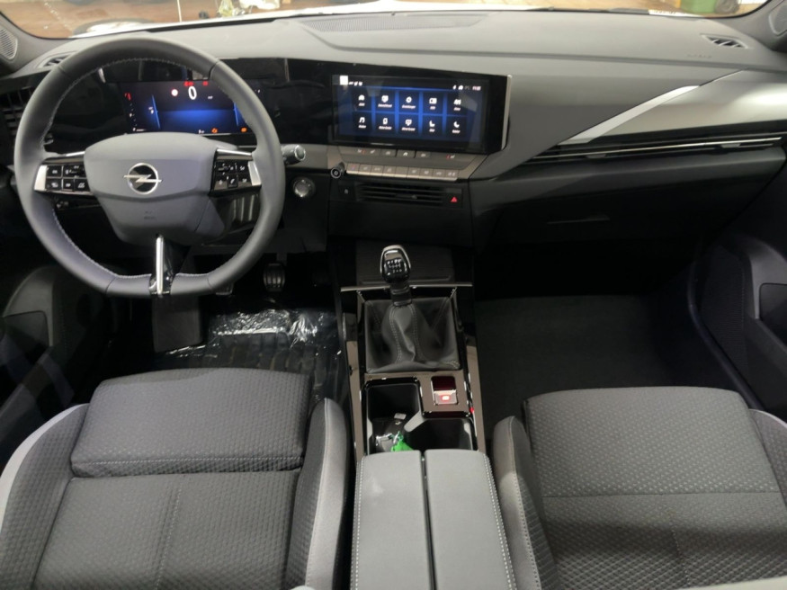 OPEL Astra Edition, AHK, SHZ, PDC