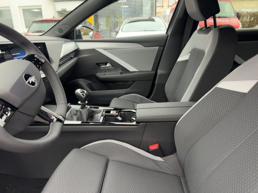OPEL Astra ST Edition, AHK, AGR-Sitze,SHZ
