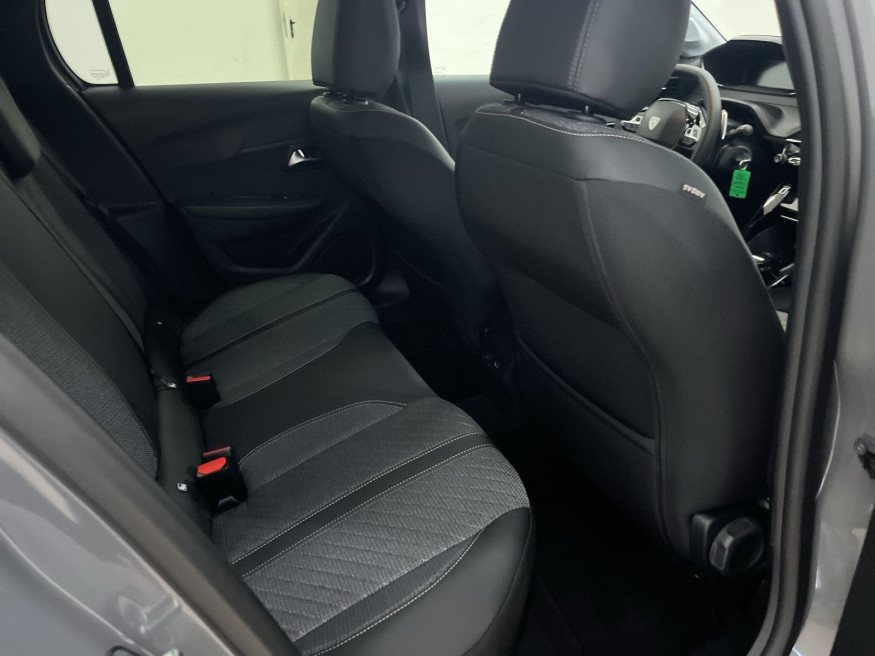 PEUGEOT 208 Allure Hybrid 100 e-DSC6