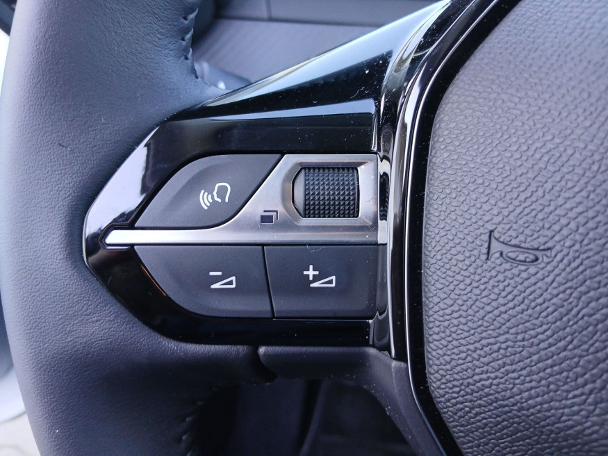 PEUGEOT 208 Active Pack PureTech 100