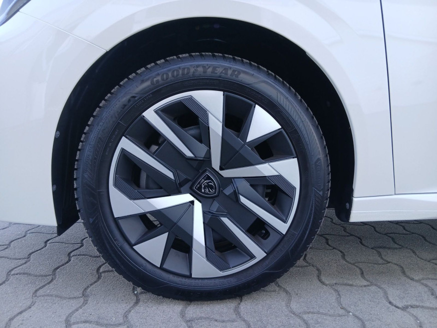 PEUGEOT 208 Active Pack PureTech 100