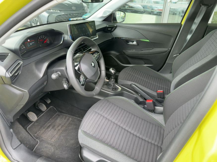PEUGEOT 208 Active PureTech 100