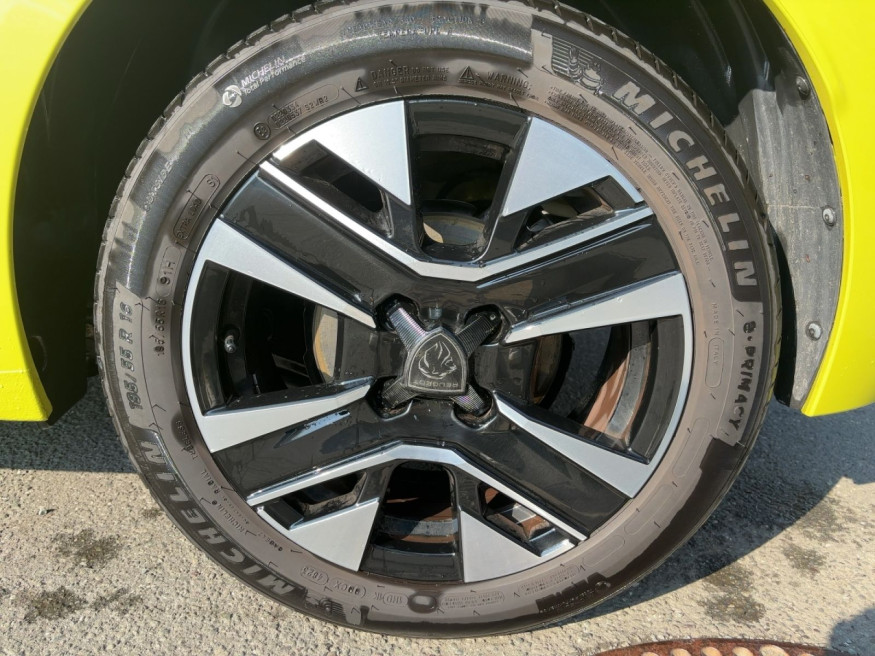 PEUGEOT 208 Allure PureTech 100