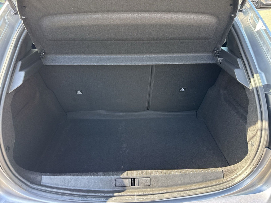 PEUGEOT 208 Active PureTech 100